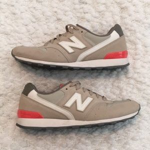 NEW BALANCE NUDE SNEAKERS